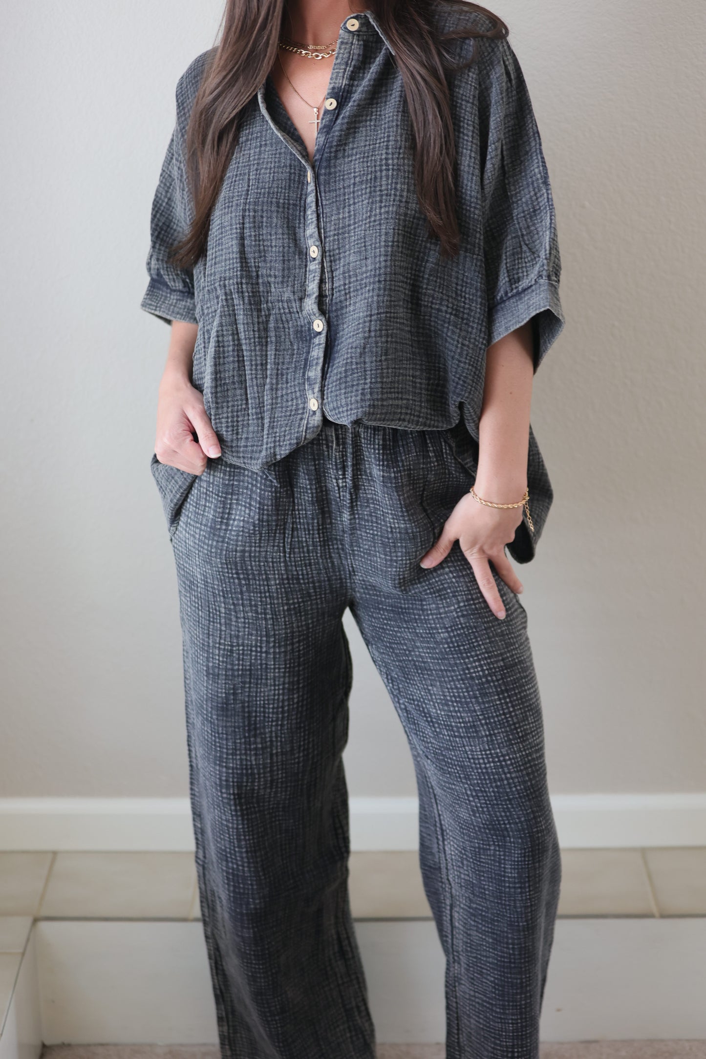 CHEY BUTTON DOWN TOP