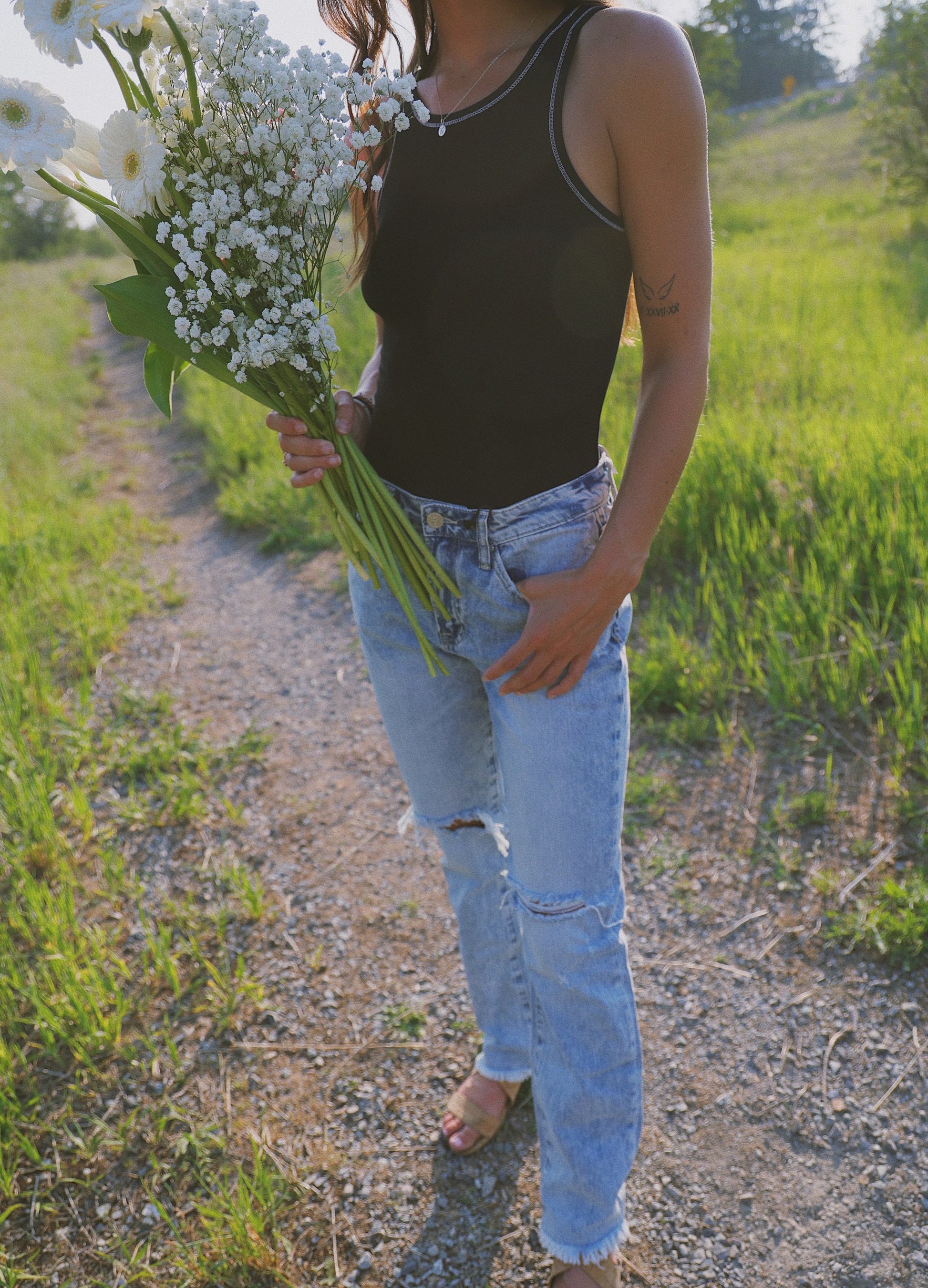 HASLEY RIPPED FRAYED HEM JEANS  image 0