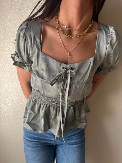 CORA LACE UP FRONT PUFF SHORT SLEEVE